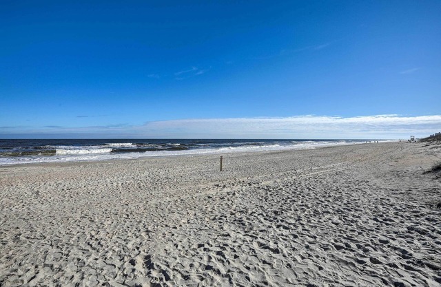Cozy Carolina Beach Condo w/ Ocean Views!