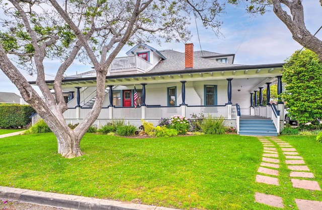 Cozy Carpinteria Apartment: Walkable Location