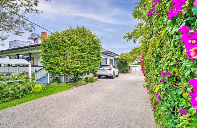 Cozy Carpinteria Apartment: Walkable Location