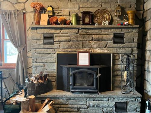 Cozy Catskill Mountain Cabin