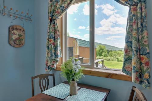 Cozy Catskills Studio Rental with Mountain Views!