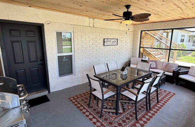 Cozy Cattle View Cottage