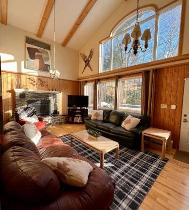 Cozy Chalet at Jay Peak