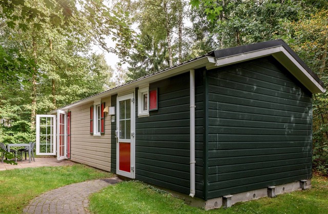 Gemütl. Chalet mit Kombi-Mikrowelle, neben Naturschutzgebiet