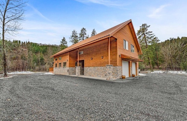 Cozy Chinook Cabin