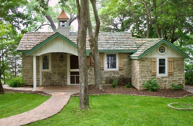 Cozy Clean Cottage on Clearwater