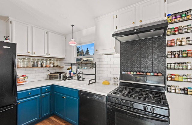Cozy & Clean home nestled NW Spokane!