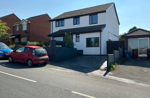 Cozy Coastal Retreat in Colwyn bay sleeps 8