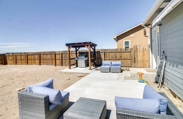 Cozy Colorado Retreat w/ Patio, Grill & Fire Pit!