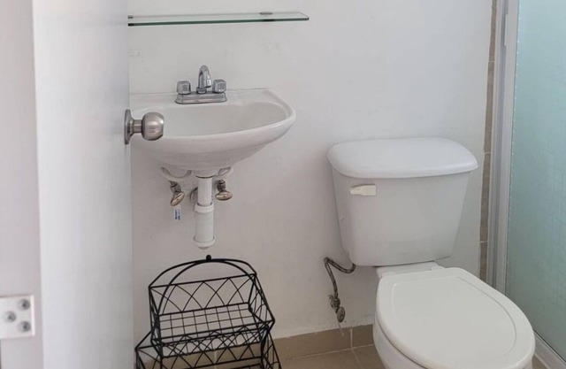 Cozy & Comfortable House 2BR-3BA