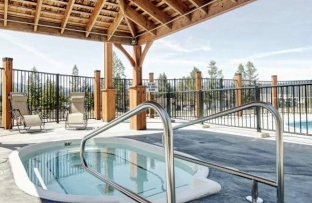 Cozy Condo at Sable Ridge Radium