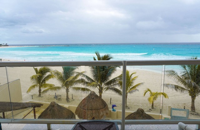 Cozy Condo Caribe Front Heart Of Hotel Zone