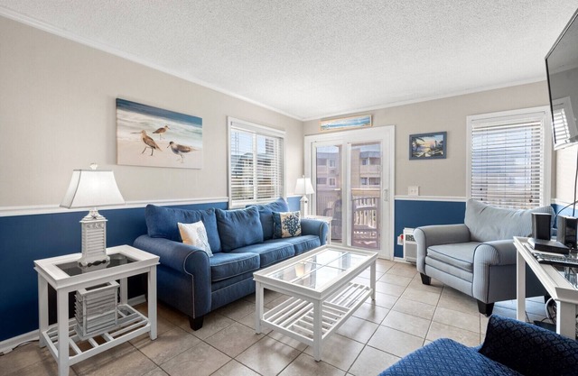 Cozy Condo close to the Beach and Pool in Shore Drive
