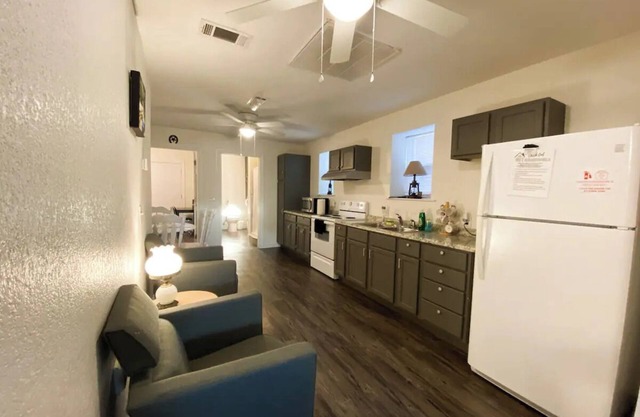 Cozy Condo to enjoy the Eclipse