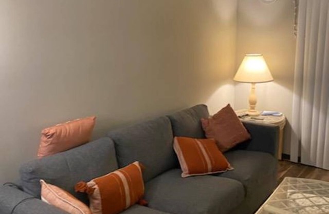 Cozy Corporate Living with a home like feel!