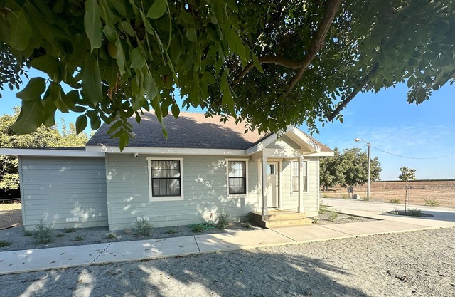 Cozy Cottage at Shakey 4 Ranch