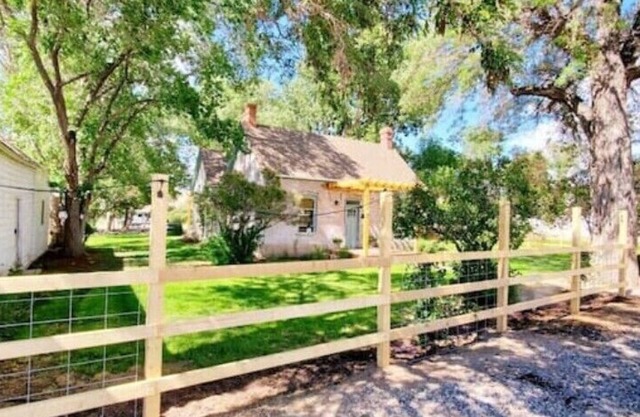Cozy Cottage Close to Reservoir