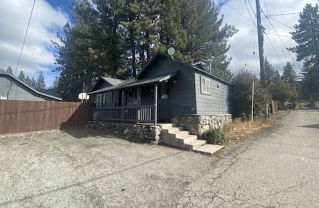 Cozy Cottage in Historic Portola CA