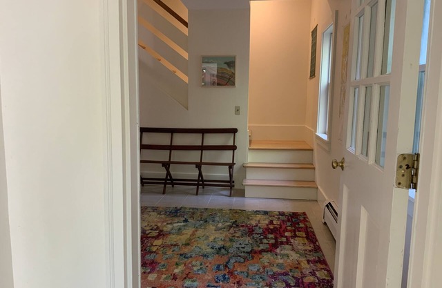 Cozy cottage in woodland setting near to hiking biking and lakes