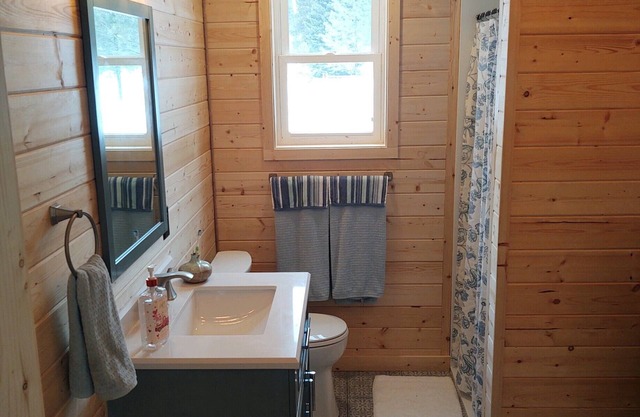 Cozy cottage next to St Regis River and Hiawatha trail system