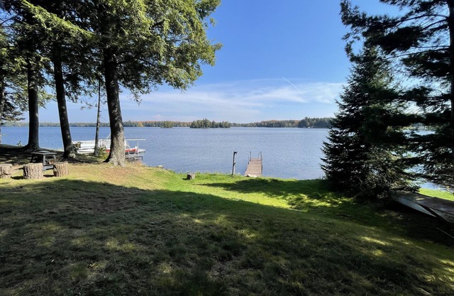 Cozy Cottage on Cisco Chain of Lakes - Big Lake - Summer is open!