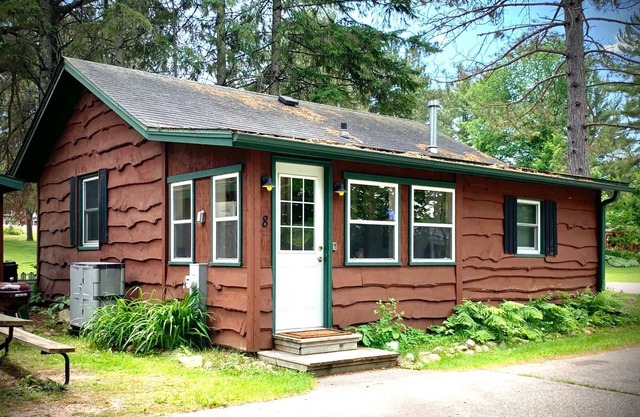 Cozy Cottage on Maple Lake in Three Lakes, WI