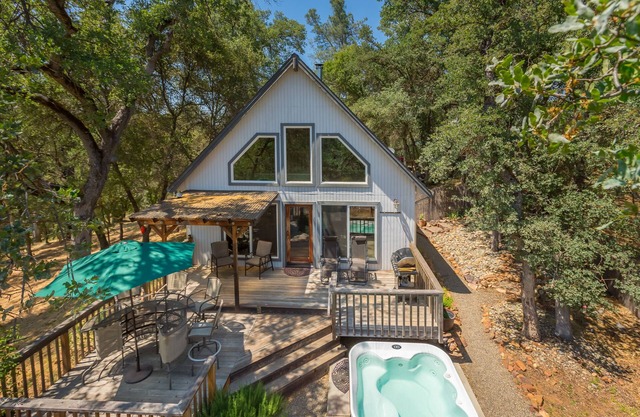 Gemütliches Cottage in der Nähe von Yosemite, schöne Aussicht, Whirlpool & mehr!