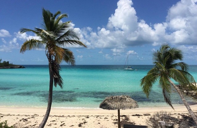 Gemütliches Cottage, nur wenige Schritte vom Rainbow Bay Beach entfernt; Tennisplatz