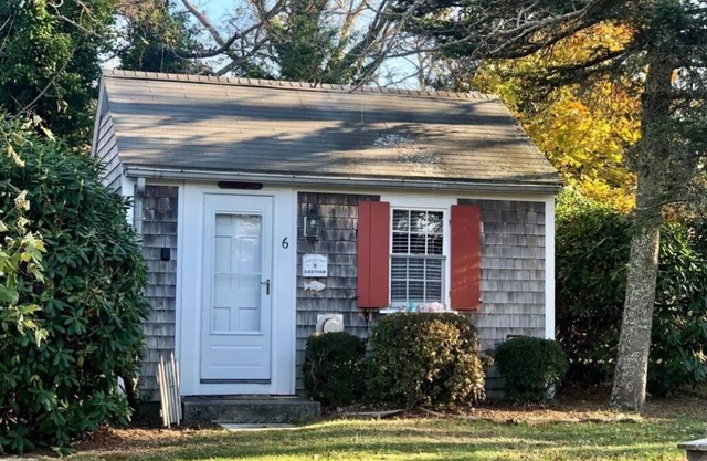 Cozy Cottage