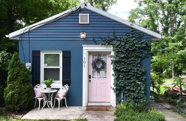 Cozy Cottage