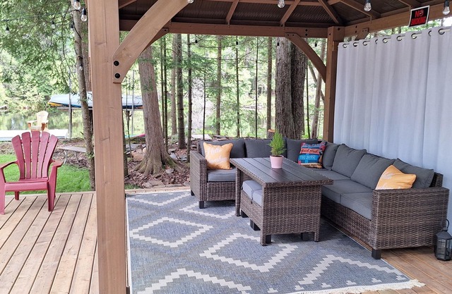 Cozy cottage with amazing view on the Big Bald Lake in Bobcaygeon