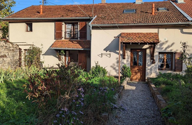 Gemütliches Haus mit Kamin und Gemeinschaftsgarten