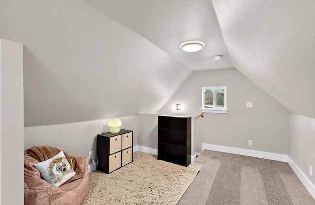 Cozy Cottage With Loft