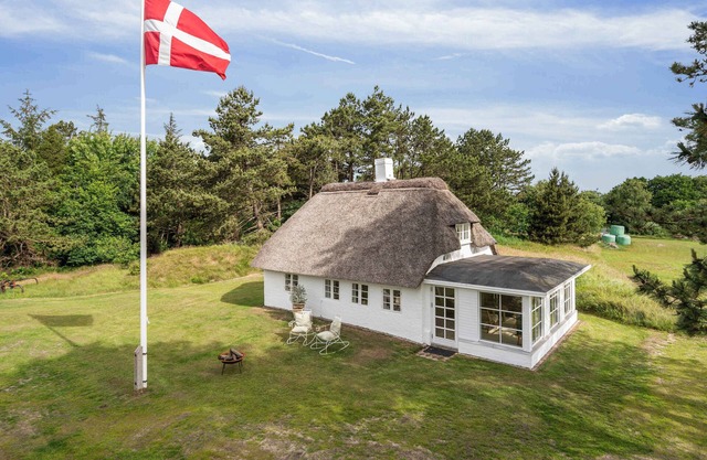 Cozy cottage with view of the Wadden Sea