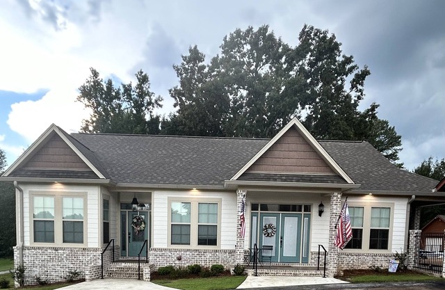 Cozy country cottage 35 minutes to Oxford, Tupelo & 60 miles from Memphis