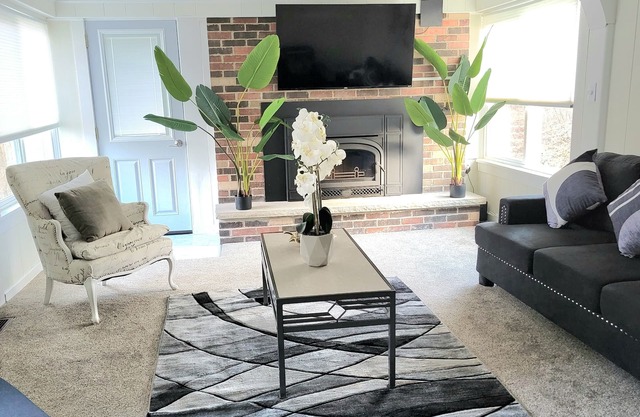 Cozy Country Home. 5 minutes from Sunset Bay Beach!