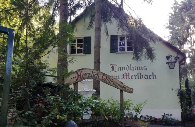 gemütliches Landhauszimmer im romantischen Stil