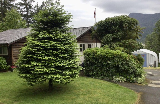 Cozy Country Suite near Cowichan Exhibition grounds
