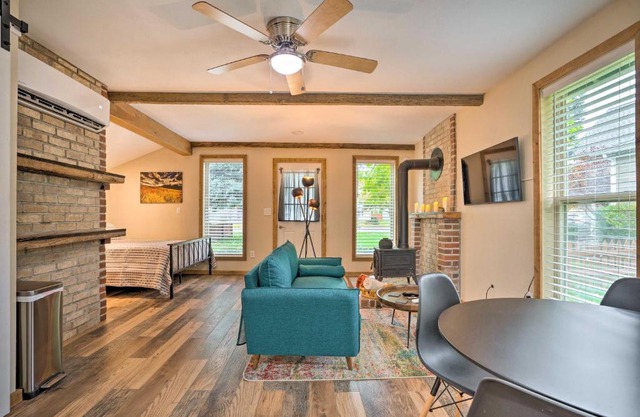 Cozy Dayton Cottage with Yard Walk to Main Street!