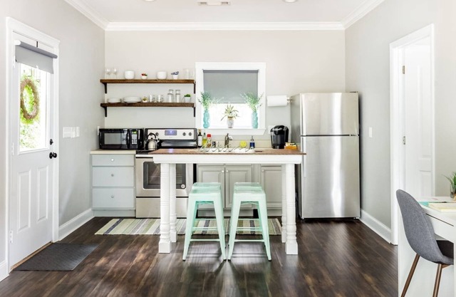 Cozy Detached Apartment in a Secluded Locale