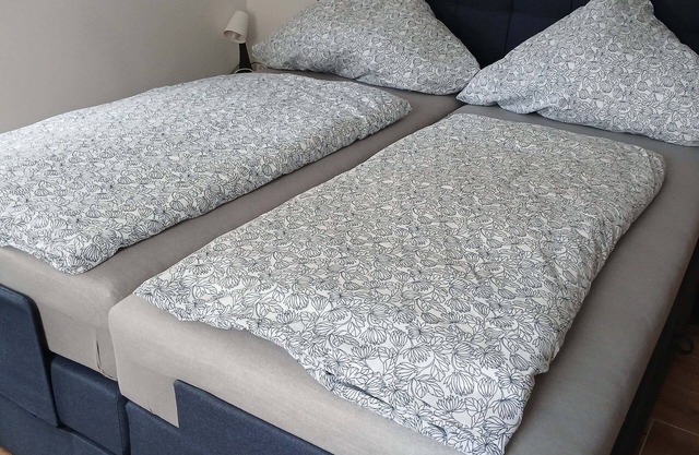 gemütliches Doppelzimmer (25qm) mit eigenem Badezimmer
