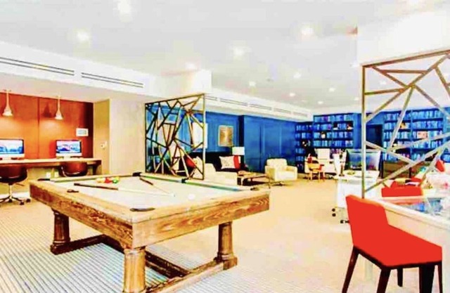 Cozy Downtown Norfolk Apartment with Balcony and City View.