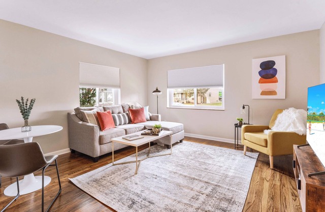 Cozy Downtown Wyandotte Apartment