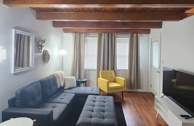Cozy Duplex Two