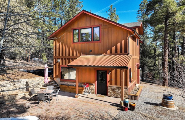 Cozy Durango Basecamp