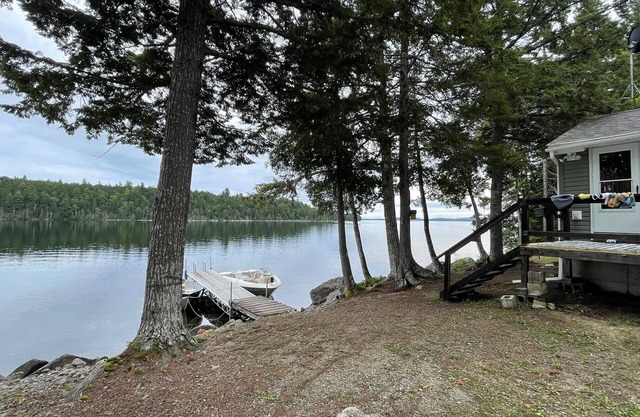 Cozy East Grand lakehouse, Plenty of room for the family.