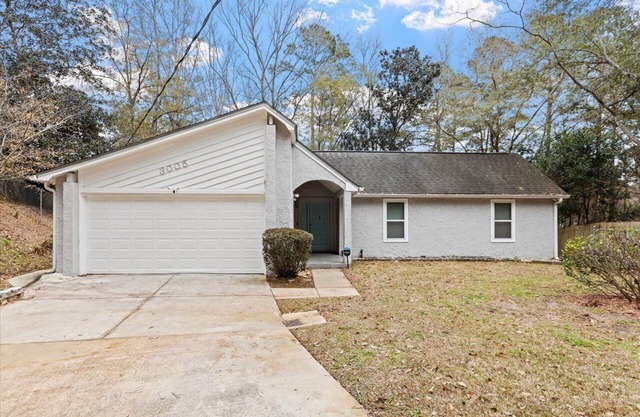 Cozy Eastgate Home - Pet Friendly