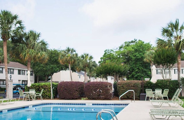 Cozy End Unit Villa on St.Simons Island