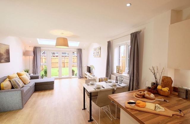 Gemütliches ganzes Haus mit 2 Schlafzimmern in Leeds