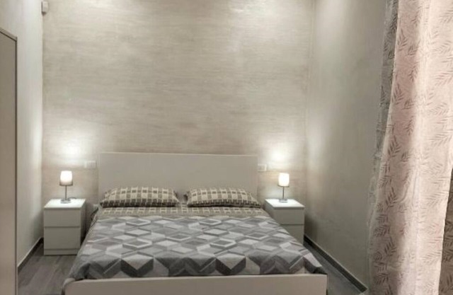 Cozy facility with all the comforts located at the historic city center